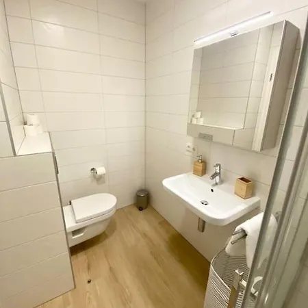 Luxury 2023 Flat In Center. Free Parking - Hol1 Apartment